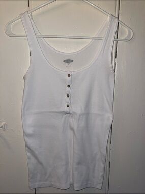 Old Navy White Ribbed Scoop Neck Muscle Tank with Button Placket
